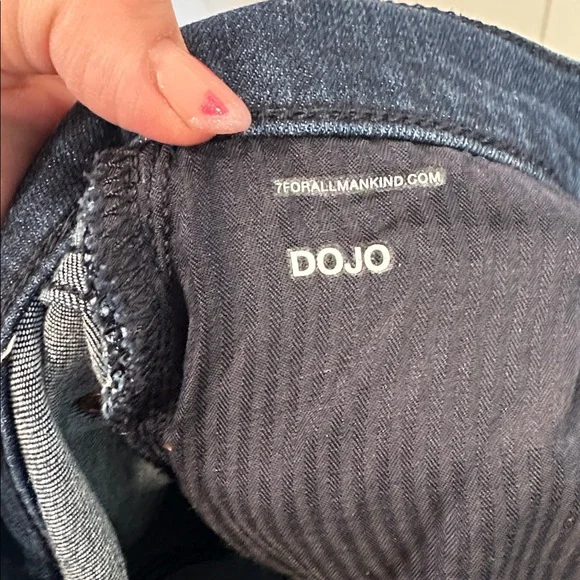 7FAM DOJO Jeans Flare Leg 27 EUC - Picture 3 of 9